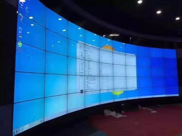 5x10-curve-lcd-video-wall