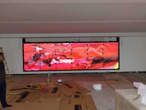 6x3-video-wall-lcd-install